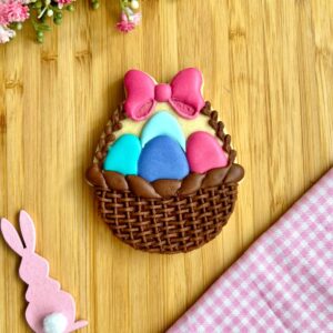 Cestino con le uova di Pasqua